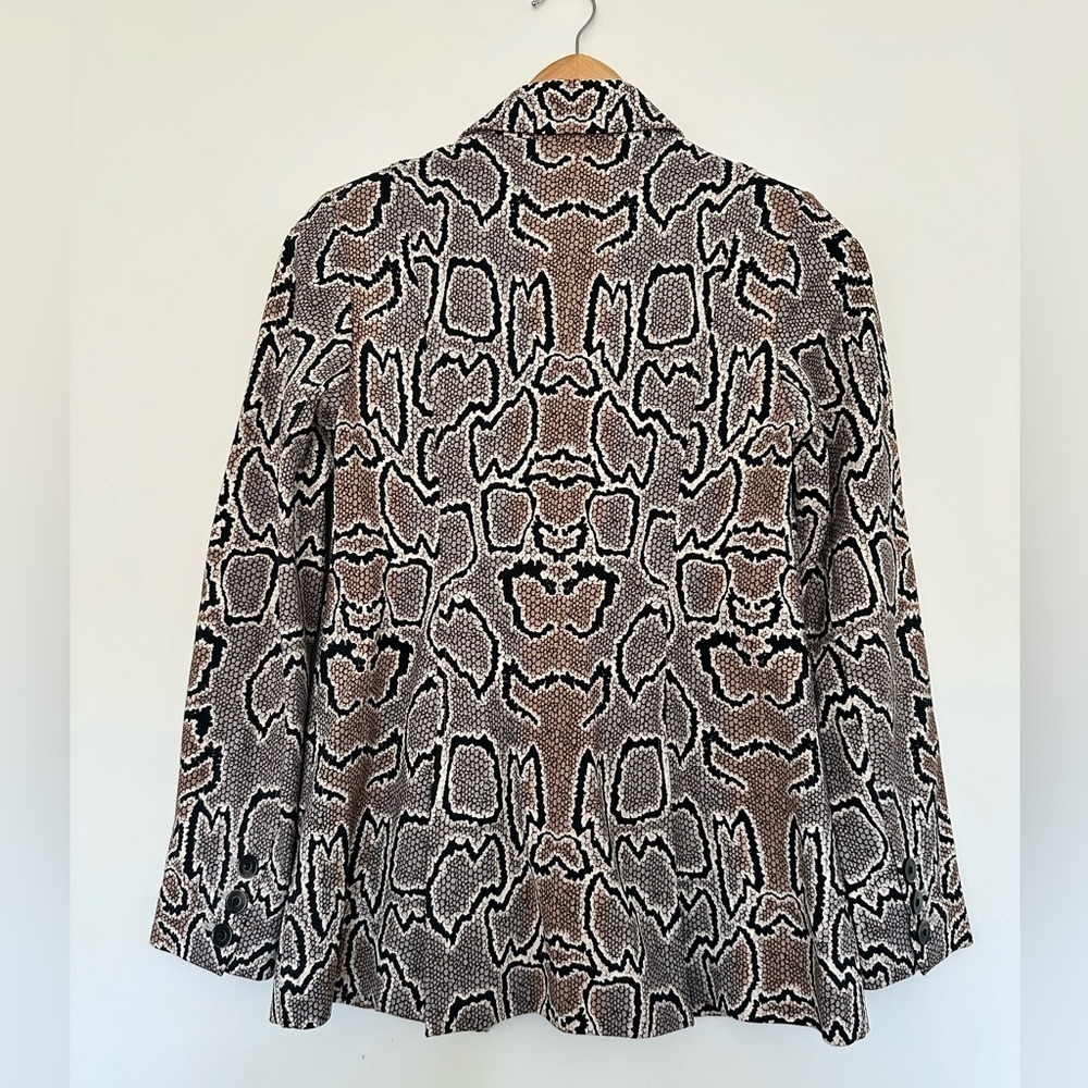 Cabi python blazer size: 2 - Picture 4 of 4